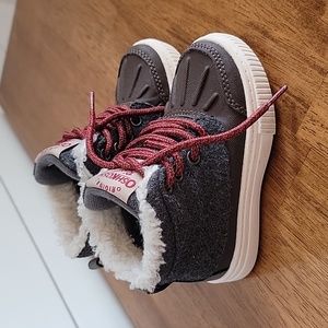 Oshkosh toddler boots